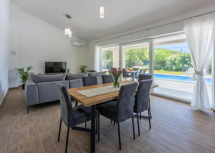 Sabina - Brgod Villa Rasa